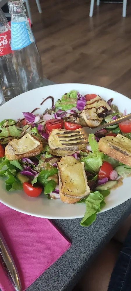 Salade Tartine St Nectaire
